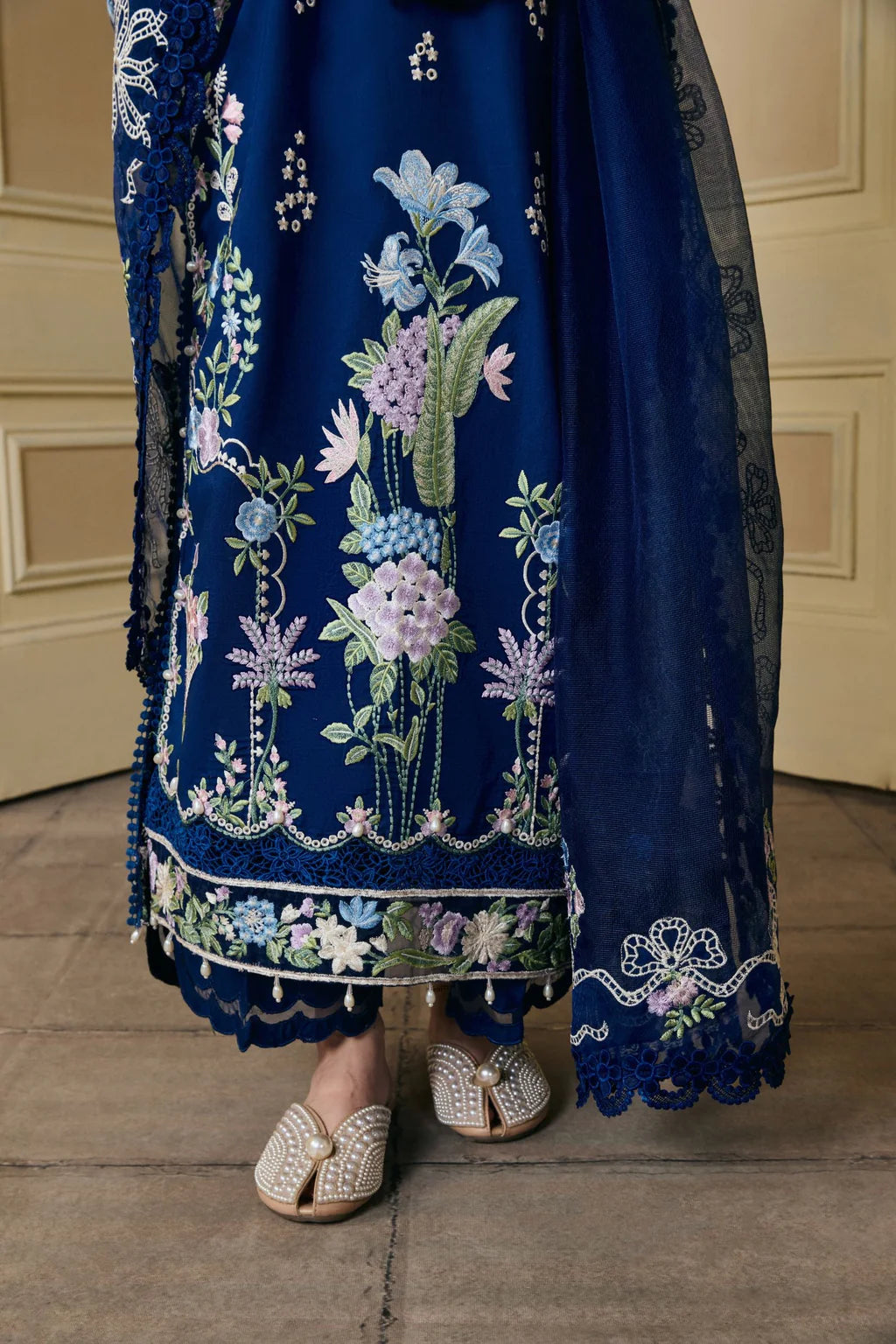 MARYAM HUSSAIN-3PC LAWN EMBROIDERED SHIRT WITH KHADDI NET EMB DUPATTA AND TROUSER-UR-4588