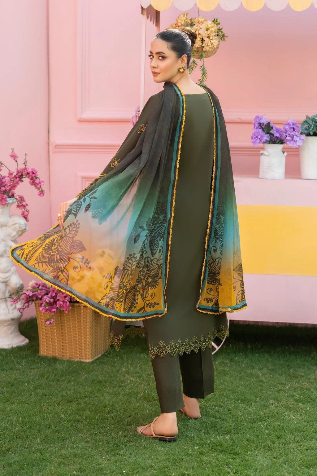 MIRAKHI - 3PC LAWN EMBROIDERED SHIRT WITH CHIFFON PRINTED DUPATTA AND TROUSER-UR-3581