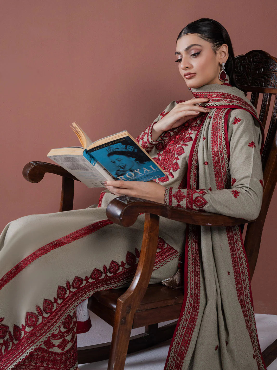 Asim Jofa-Lawn 3pc Embroidered Shirt With Lawn Embroidered Dupatta & Embroidered Trouser-UR-2505