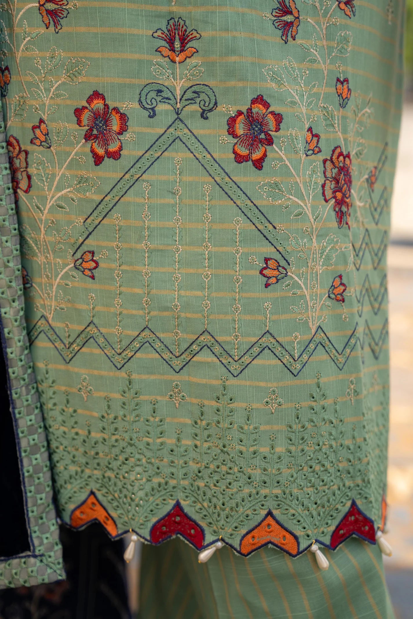 TANA BANA-3PC KHADDAR EMBROIDERED SHIRT WITH VELVET EMBROIDERED READY TO WEAR SHAWL-TBF-1004