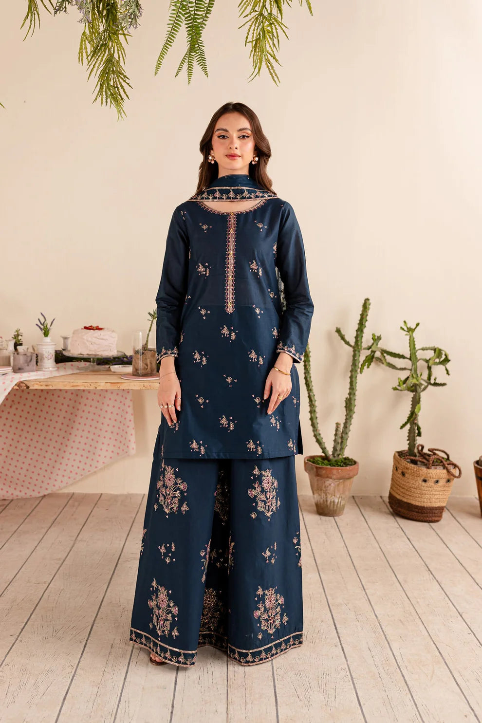 BATIK-3PC LAWN EMBROIDERED SHIRT BAMBER CHIFFON EMBROIDERED DUPATTA AND EMB TROUSER-UR-2633