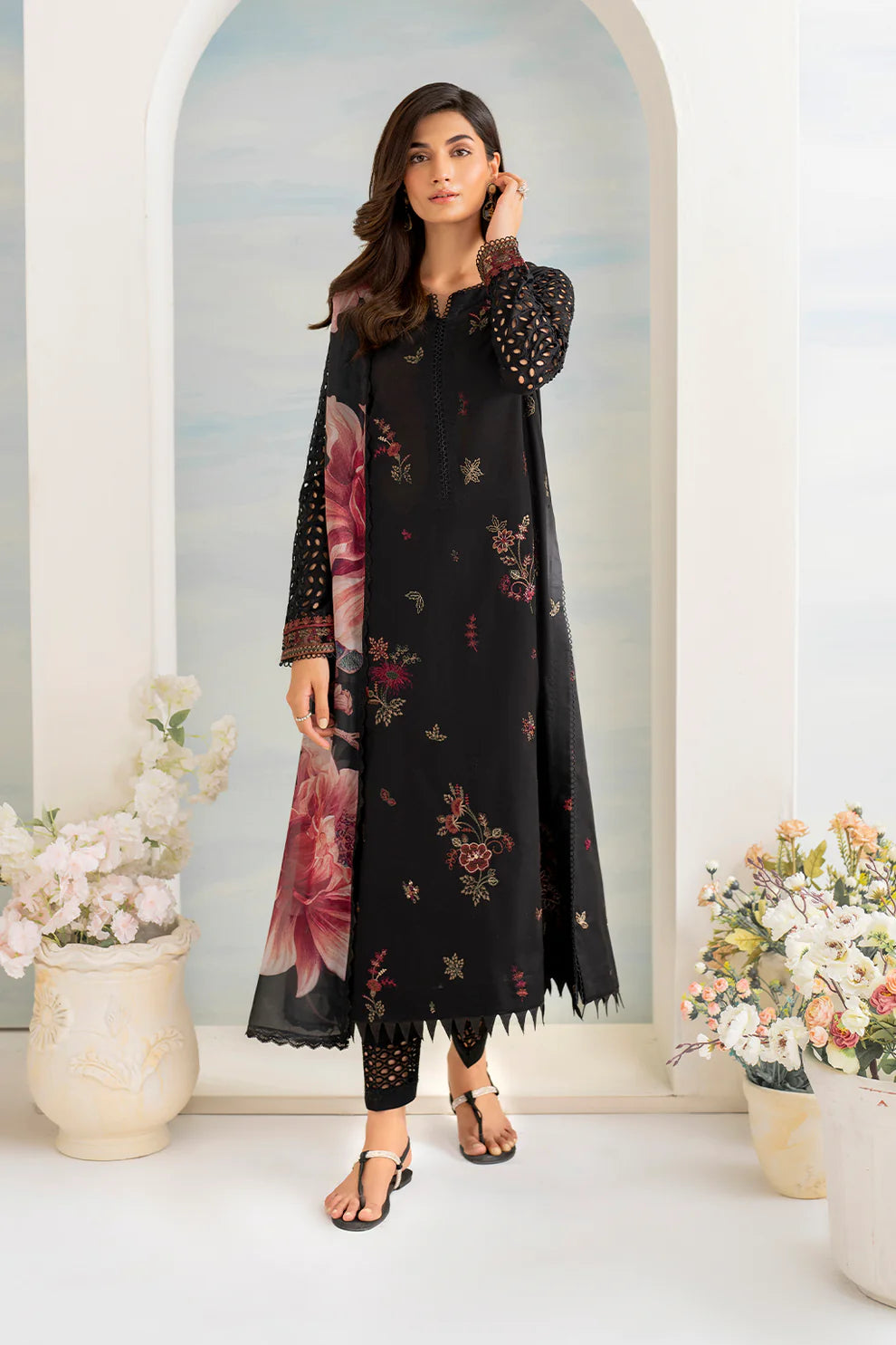 IZNIK- 3PC LAWN EMBROIDERED SHIRT WITH MONARK PRINT DUPATTA AND EMB TROUSER-UR-2592