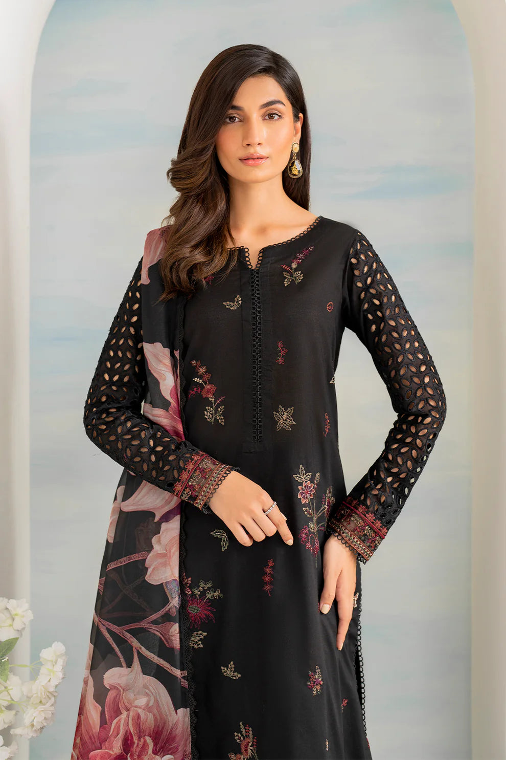 IZNIK- 3PC LAWN EMBROIDERED SHIRT WITH MONARK PRINT DUPATTA AND EMB TROUSER-UR-2592