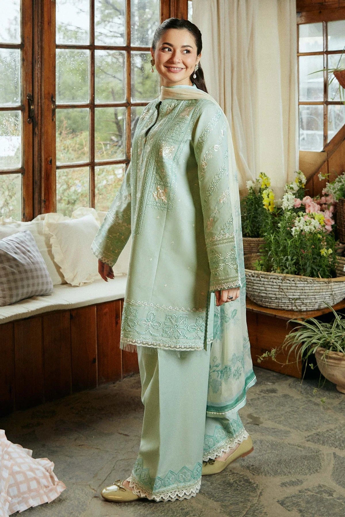 ZAHRA SHAHJAHAN- 3PC KAWN EMBROIDERED SHIRT WITH MONARK PRINT DUPATTA & TROUSER-UR-2526