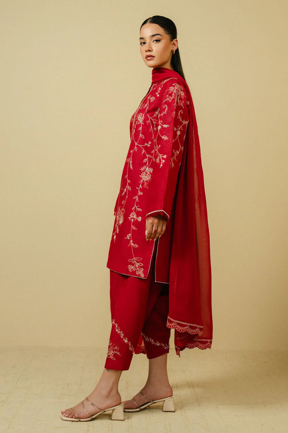 ZAHRA SHAHJAHAN - 3PC DHANAK EMBROIDERED SHIRT DHANAK EMBROIDERED DUPATTA AND TROUSER-TANA-1699-RED