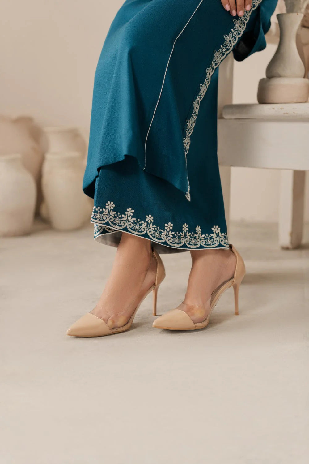 Vintage-Lawn 3pc Embroidered Shirt With Bamber Chiffon Dupatta & Embroidered Trouser-UR-2503
