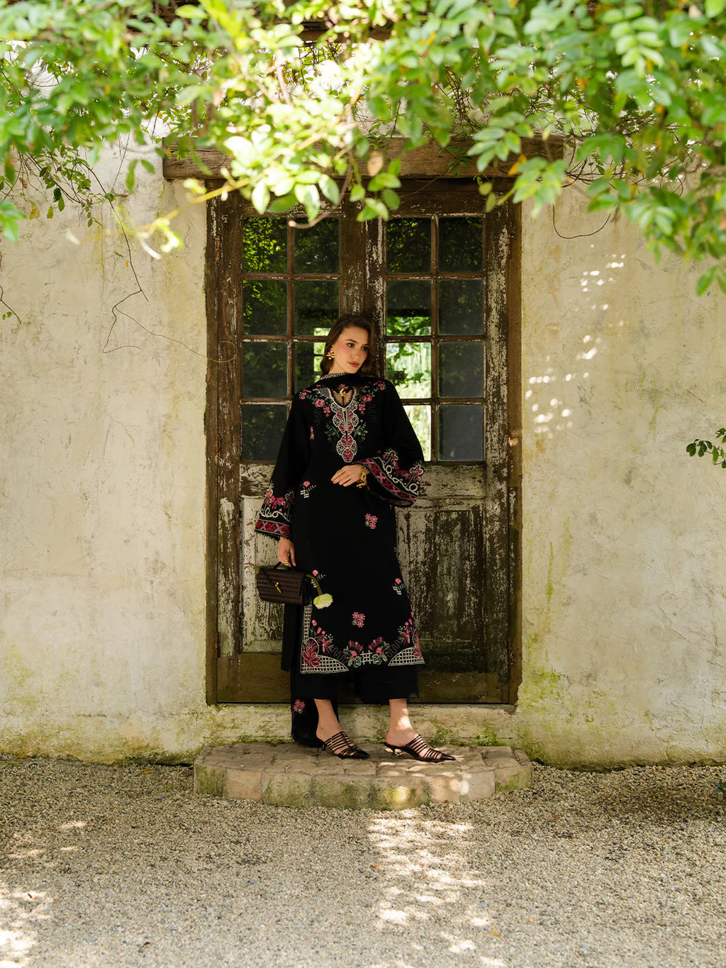 YARDS-3PC LAWN EMBROIDERED SHIRT WITH KHADDI NET EMBROIDERED DUPATTA AND TROUSER