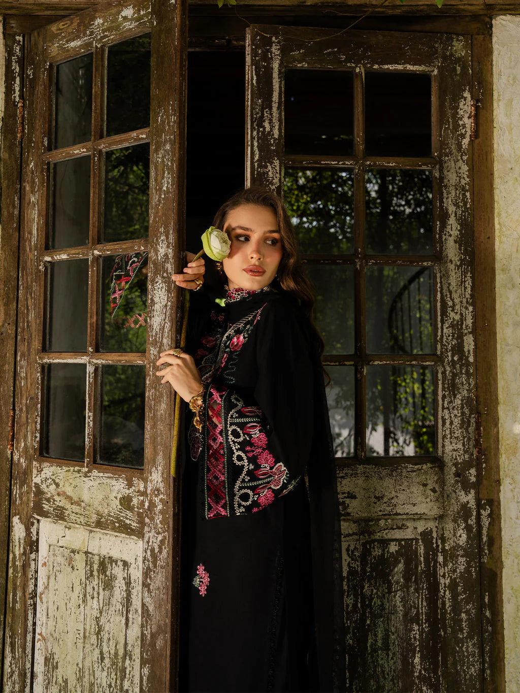 YARDS-3PC LAWN EMBROIDERED SHIRT WITH KHADDI NET EMBROIDERED DUPATTA AND TROUSER