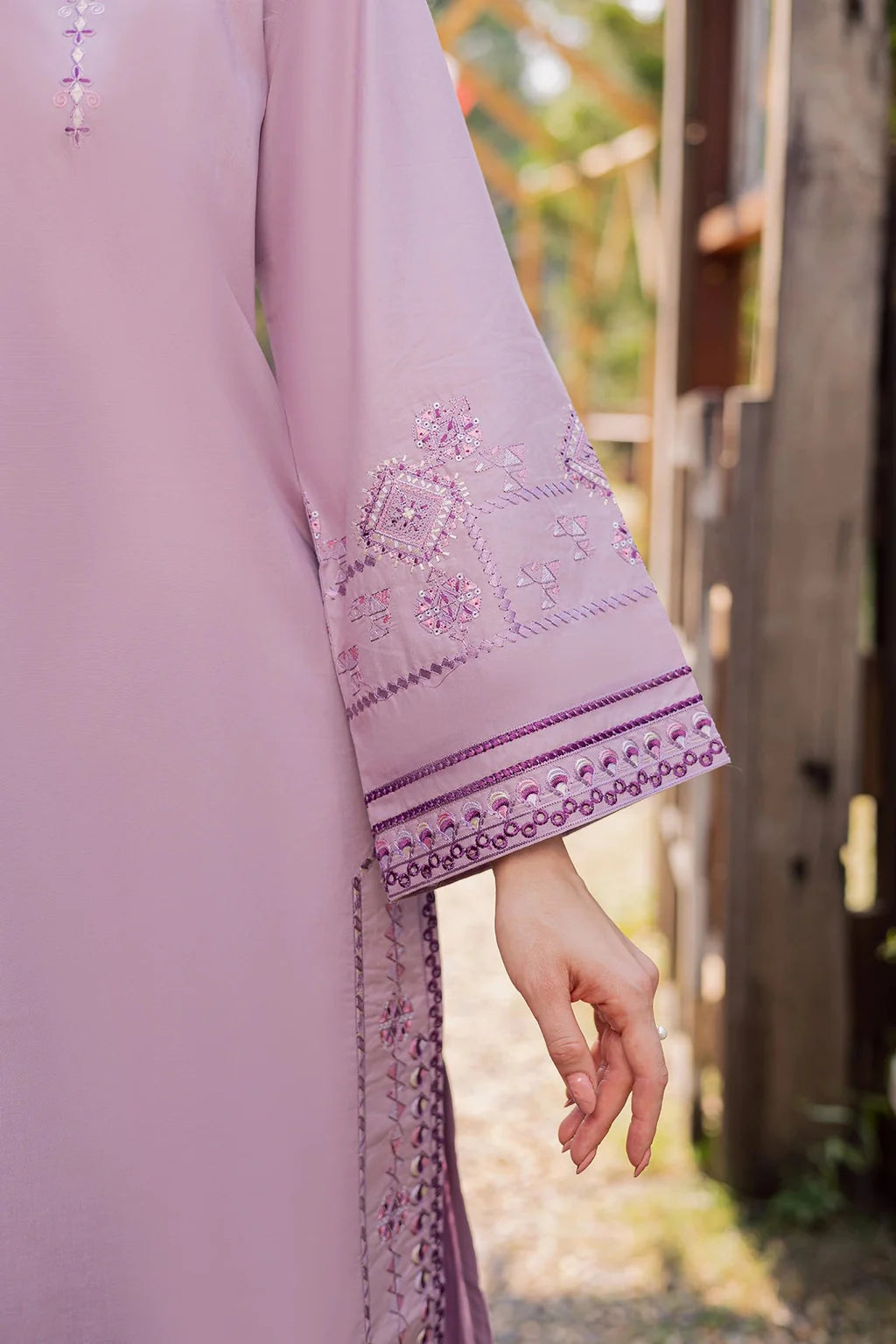 GARNET-3PIECE LAWN EMBROIDERED SHIRT WITH CHIFFON PRINTED DUPATTA AND TROUSER-UR-4591