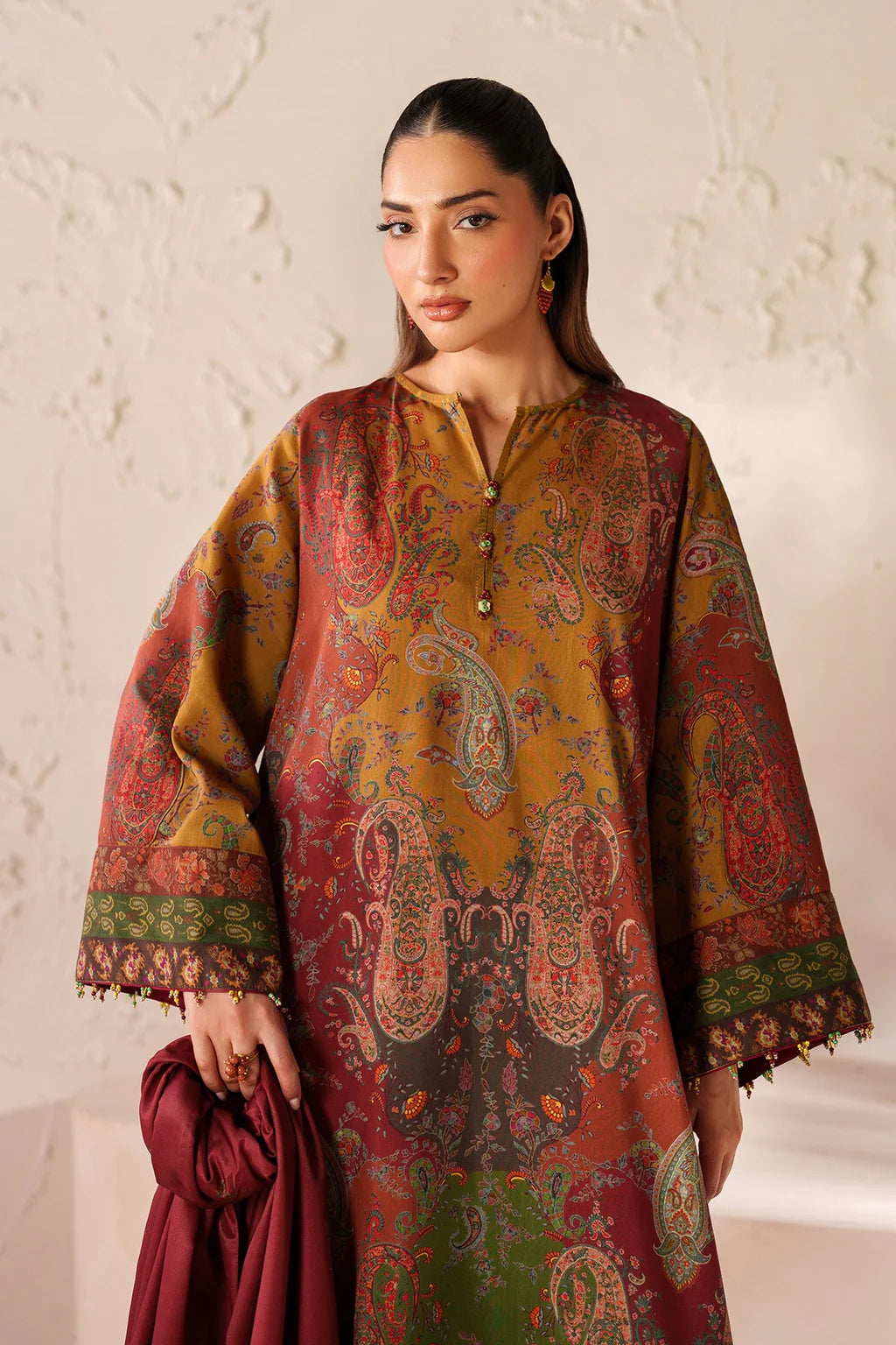 BAROQUE-3PC KHADDAR PRINTED SHIRT WITH KHADDAR PRINTED DUPATTA AND PRINTED TROUSER-UR-1854