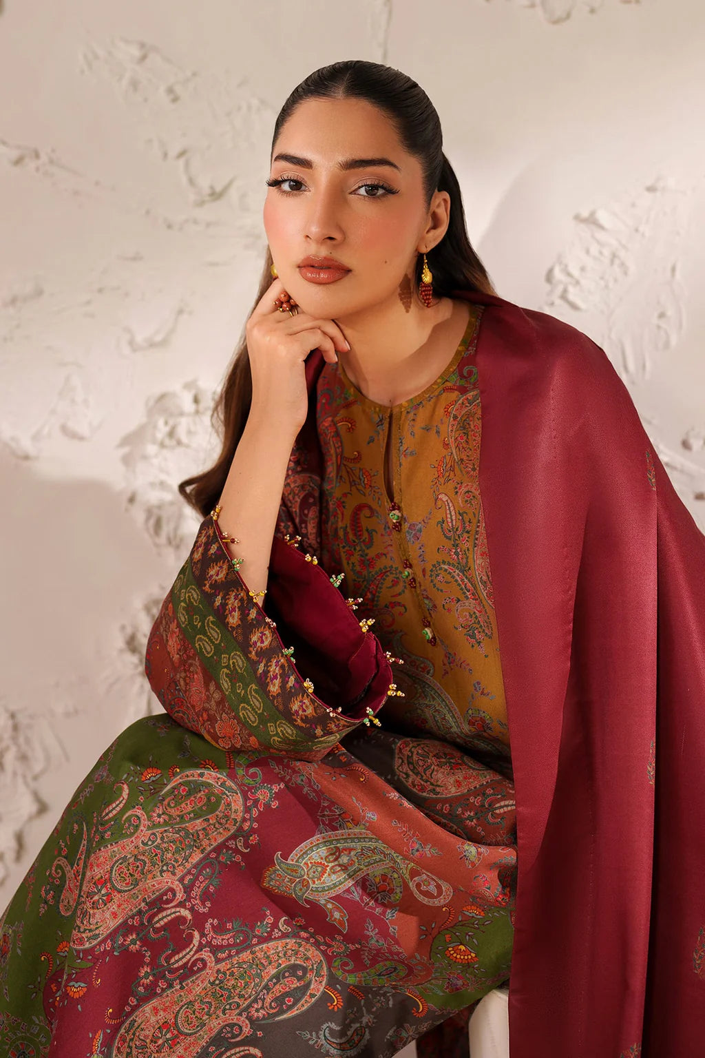 BAROQUE-3PC KHADDAR PRINTED SHIRT WITH KHADDAR PRINTED DUPATTA AND PRINTED TROUSER-UR-1854