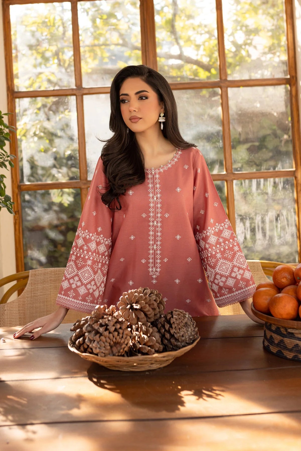 BATIK-2PC LAWN EMBROIDRED SHIRT WITH LAWN EMBROIDRED SLEEVES-UR-2583