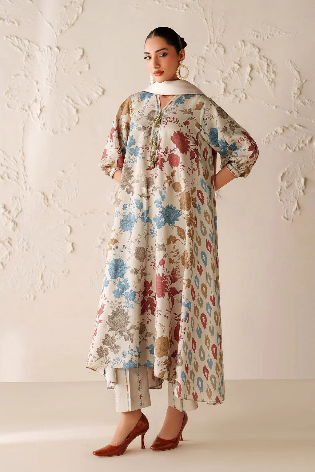BAROQUE-3PC VISCOSE PRINTED SHIRT WITH VISCOSE PRINTED DUPATTA AND TROUSER-UR-1609