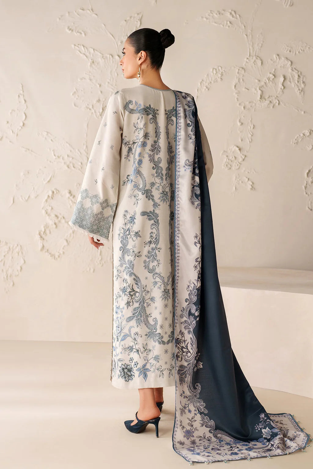 BAROQUE-3PC VISCOSE PRINTED SHIRT WITH VISCOSE PRINTED DUPATTA AND TROUSER-UR-1610