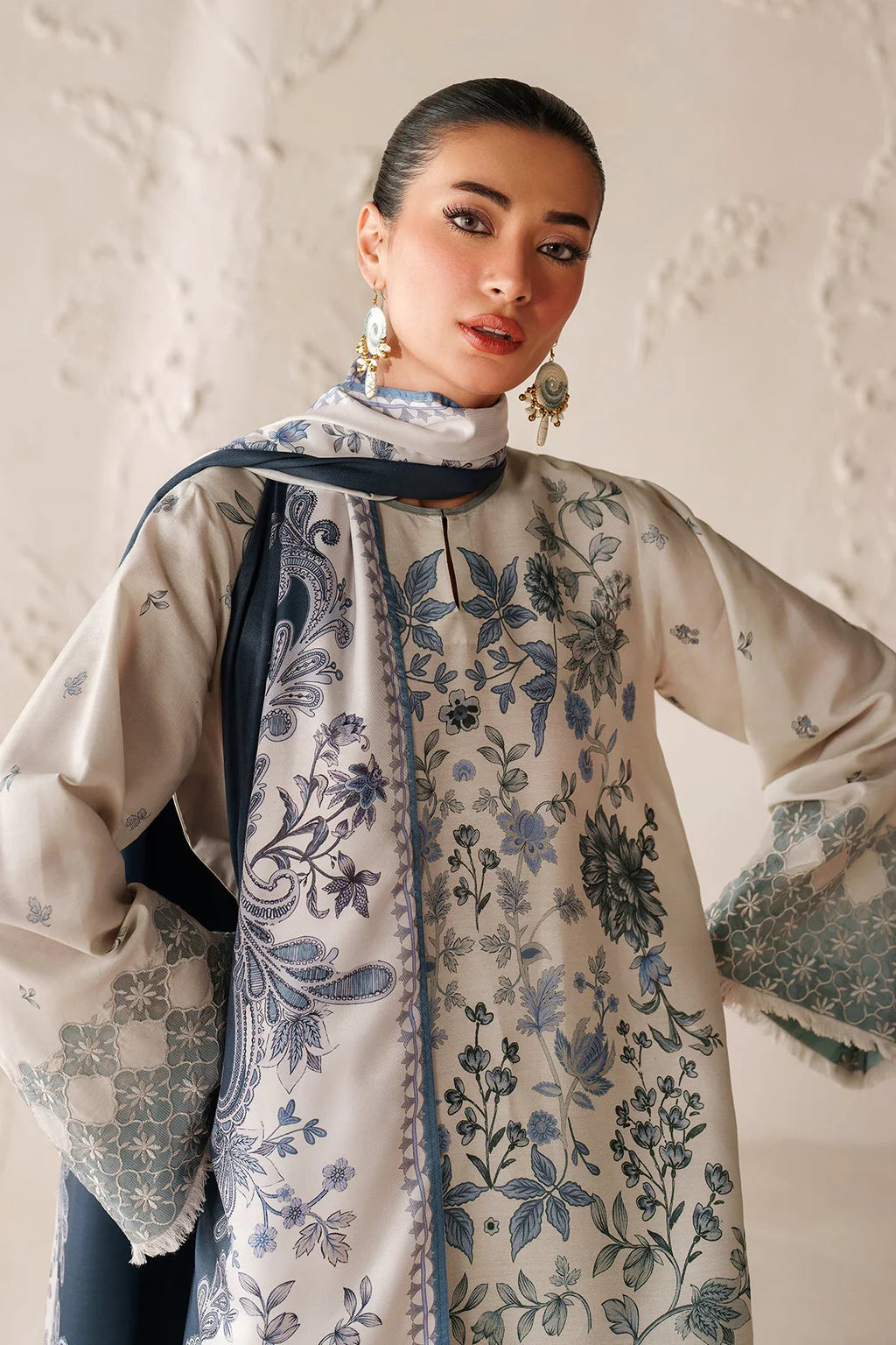 BAROQUE-3PC VISCOSE PRINTED SHIRT WITH VISCOSE PRINTED DUPATTA AND TROUSER-UR-1610