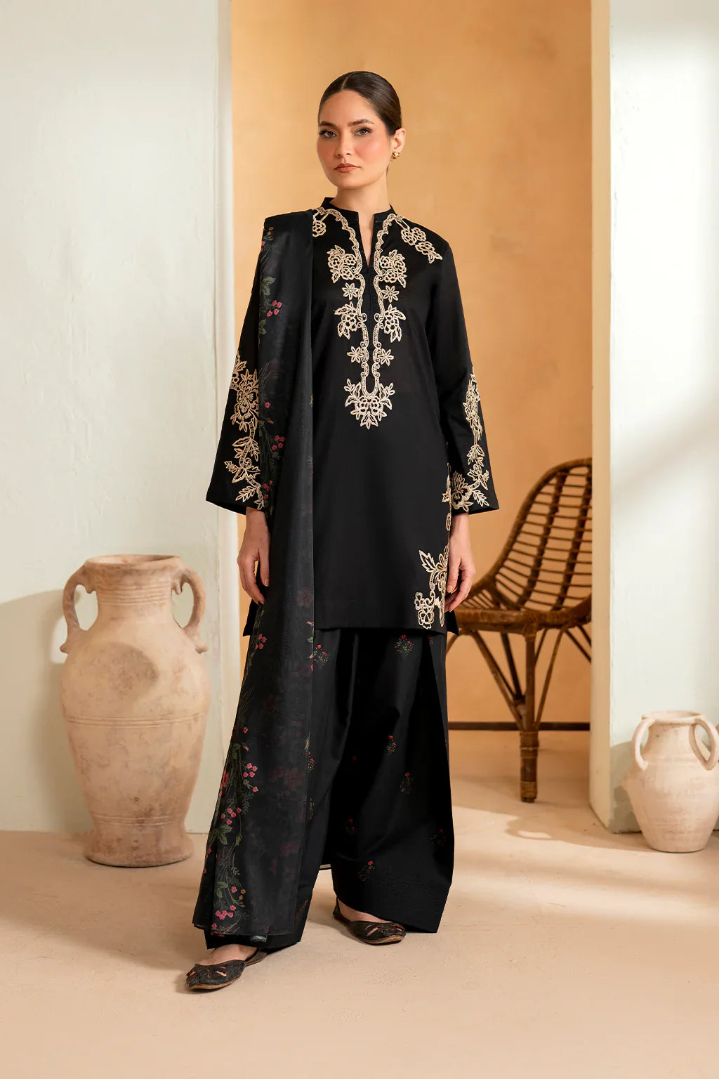 IZNIK- 3PC LAWN EMBROIDERED SHIRT WITH CHIFFON PRINTED DUPATTA AND EMB TROUSER-UR-3597