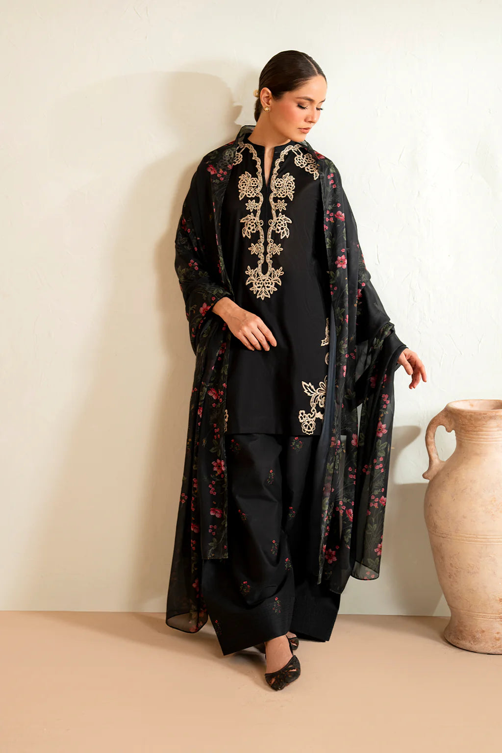 IZNIK- 3PC LAWN EMBROIDERED SHIRT WITH CHIFFON PRINTED DUPATTA AND EMB TROUSER-UR-3597