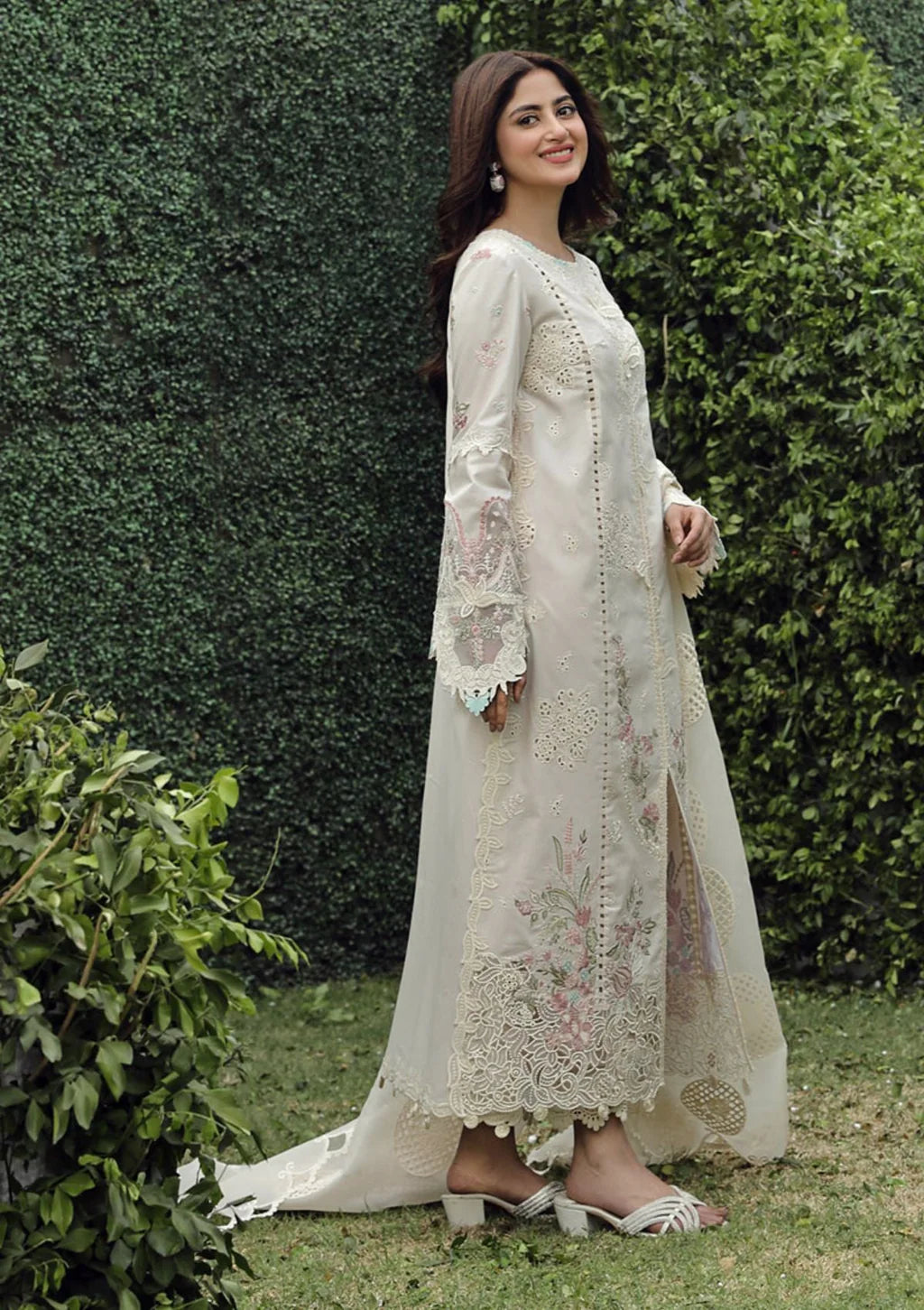 QALAMQAR-3PC LAWN CHIKAANKARI EMBROIDERED SHIRT WITH KHAADI NET EMBROIDERED DUPATTA AND TROUSER-UR-3640