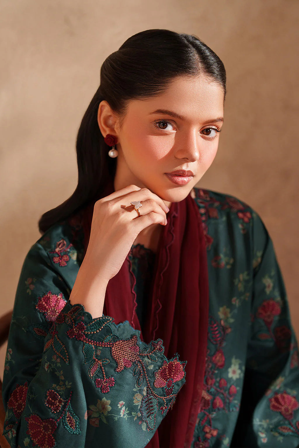 IZNIK-3PC LAWN EMB PRINTED SHIRT WITH CHIFFON EMBROIDERED AND PRINTED TROUSER-UR-529