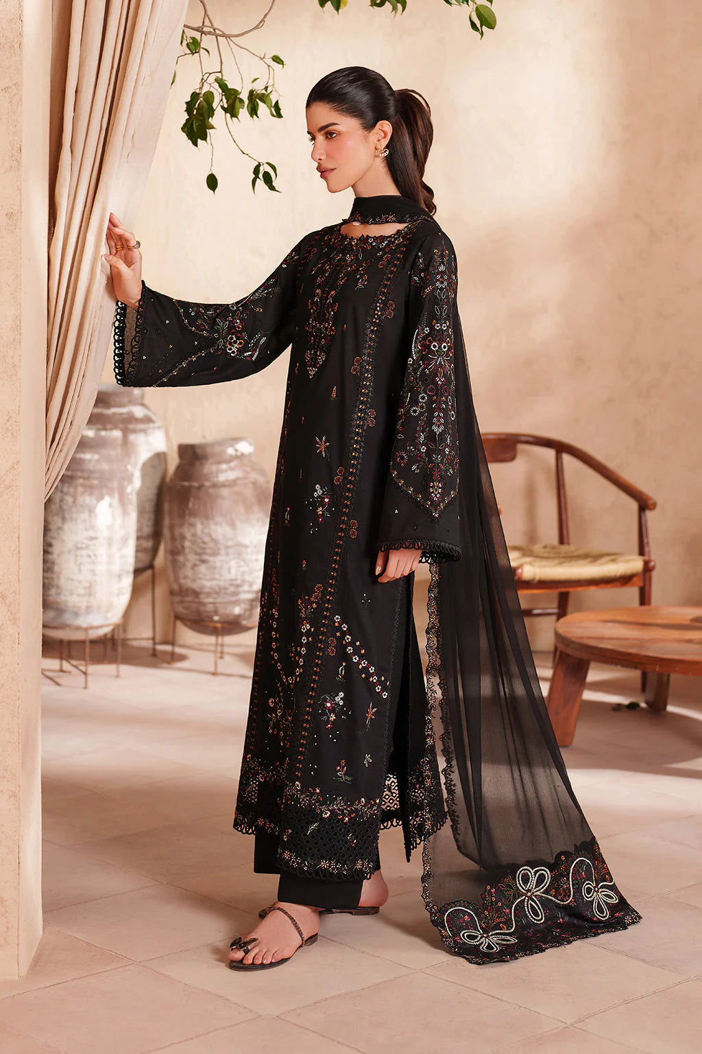 IZNIK-3PC LAWN EMBROIDERED SHIRT WITH CHIFFON EMBROIDERED DUPATTA AND TROUSER-UR-4582