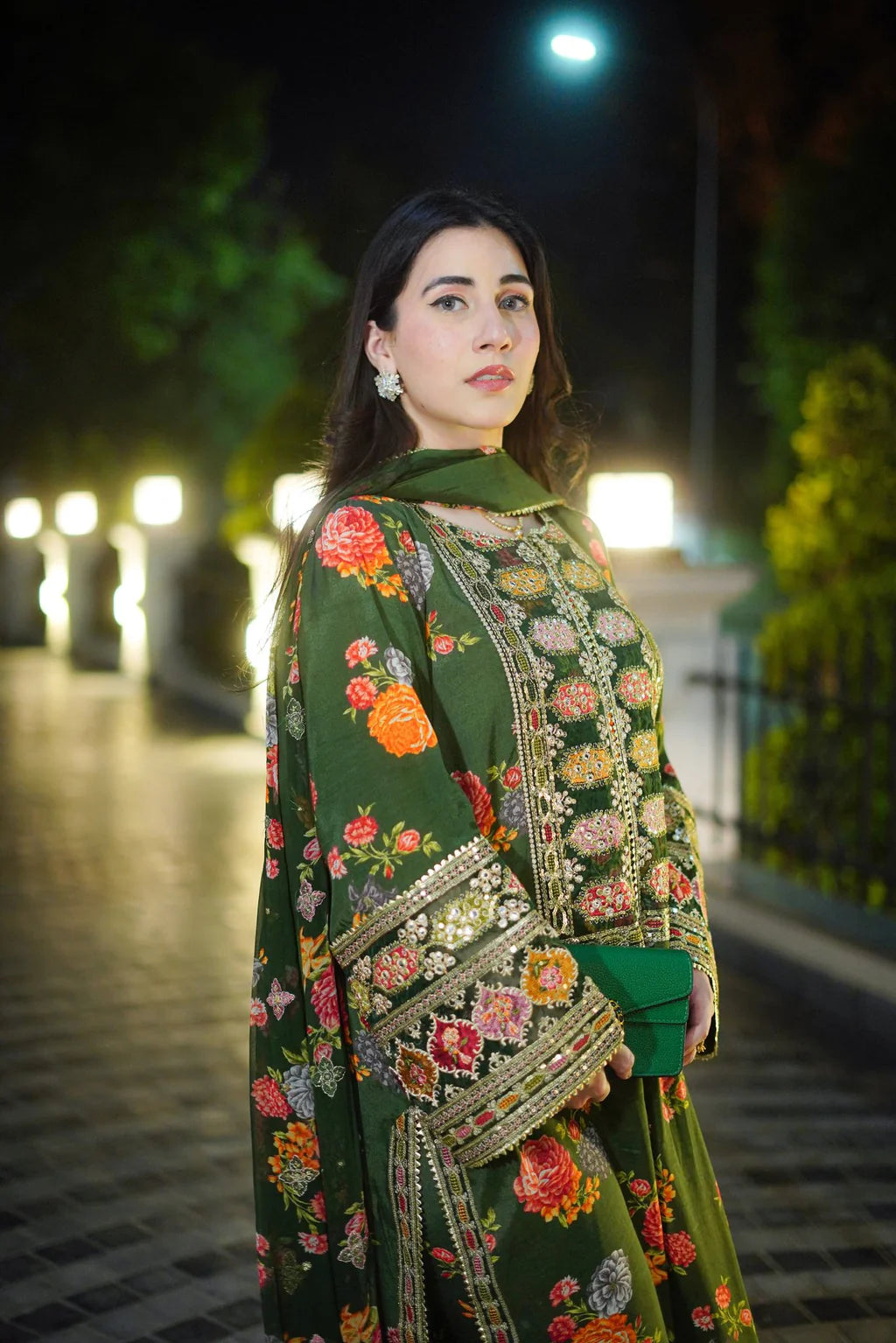 BAROQUE-3PC SHAMOZE SILK PRINTED EMBROIDERED SHIRT WITH SOFT SILK PRINTED EMB DUPATTA & PRINTED TROUSER-UR-125