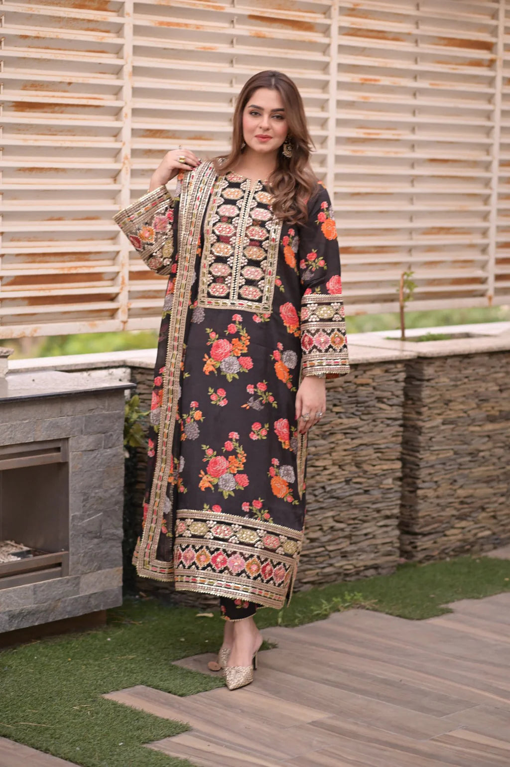 BAROQUE-3PC SHAMOZE SILK PRINTED EMBROIDERED SHIRT WITH SOFT SILK PRINTED EMB DUPATTA & PRINTED TROUSER-UR-2754