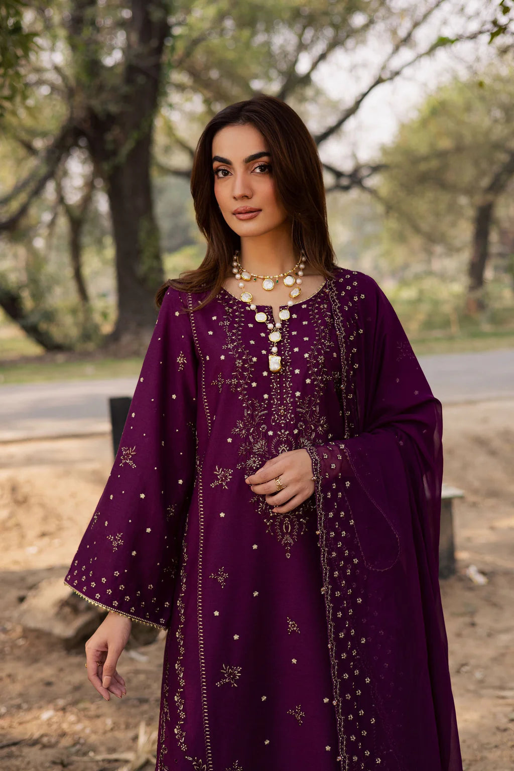 BATIK-3PC LAWN EMBROIDERED SHIRT WITH CHIFFON EMBROIDERED DUPATTA AND TROUSER-UR-4190