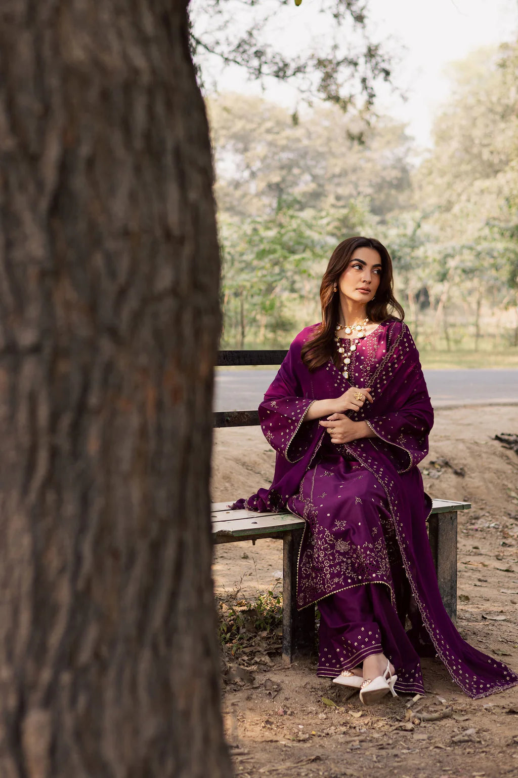 BATIK-3PC LAWN EMBROIDERED SHIRT WITH CHIFFON EMBROIDERED DUPATTA AND TROUSER-UR-4190