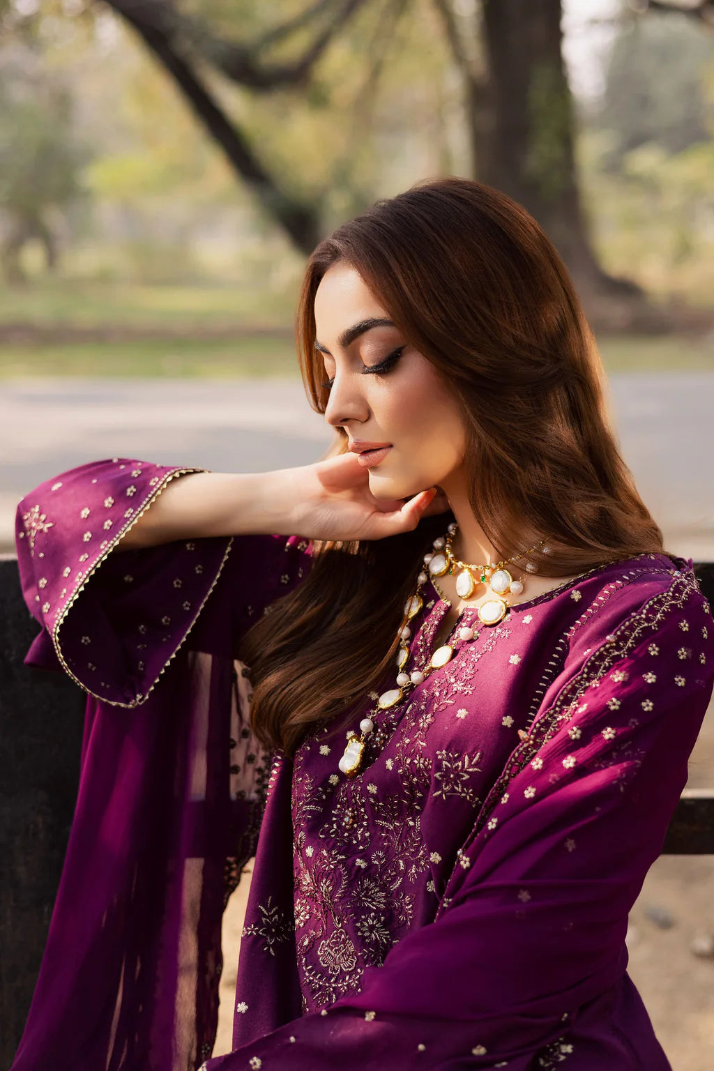 BATIK-3PC LAWN EMBROIDERED SHIRT WITH CHIFFON EMBROIDERED DUPATTA AND TROUSER-UR-4190