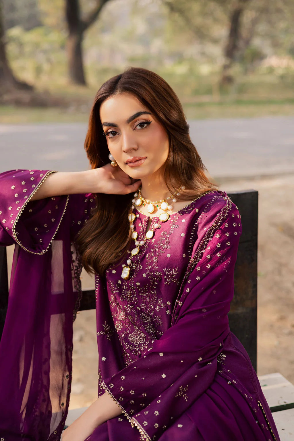 BATIK-3PC LAWN EMBROIDERED SHIRT WITH CHIFFON EMBROIDERED DUPATTA AND TROUSER-UR-4190