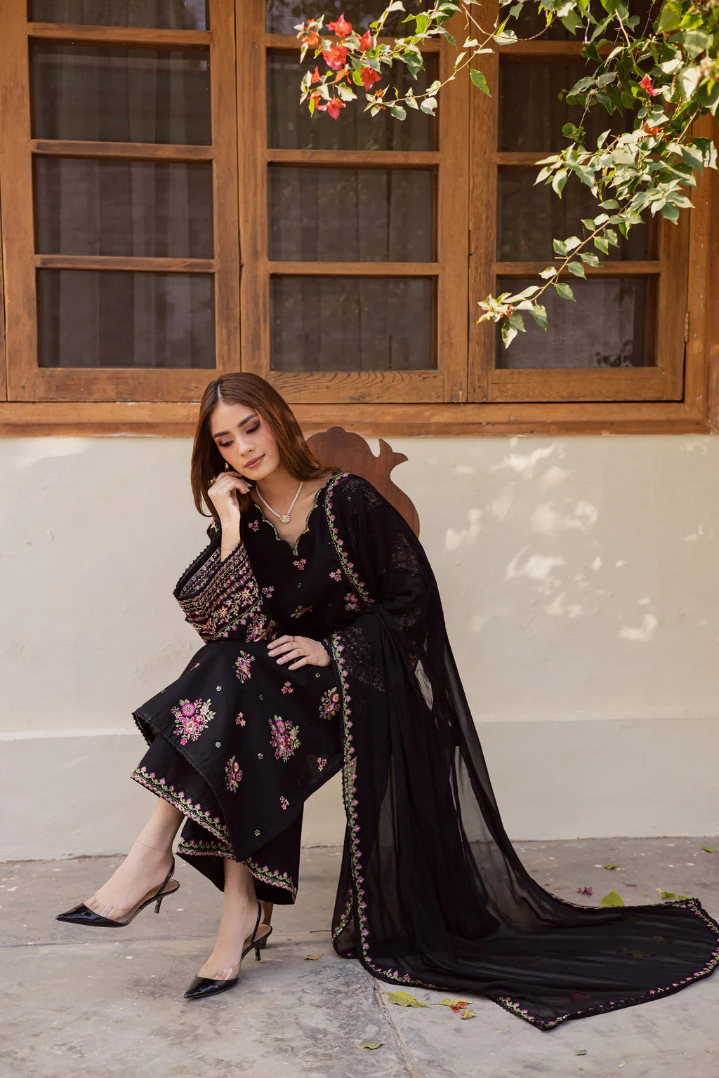 BATIK-3PC LAWN EMBROIDERED SHIRT WITH CHIFFON EMBROIDERED DUPATTA AND EMB TROUSER-UR-3671