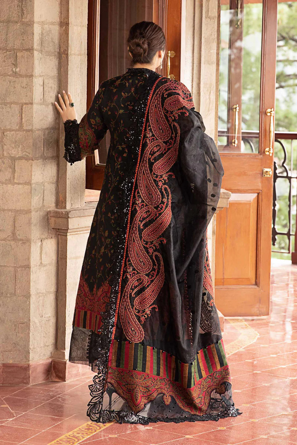 MARIA.B-3PC LAWN PRINTED EMB SHIRT WITH CHIFFON PRINT DUPATTA AND PRINT TROUSER-UR-3239