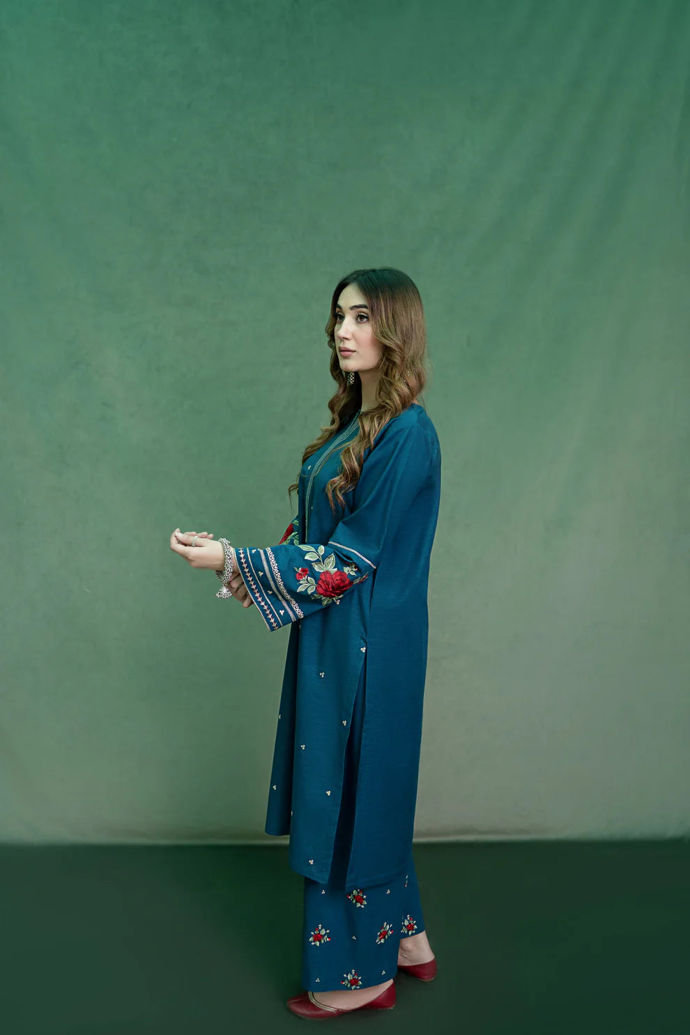 URGE-2PC DHANAK EMBROIDRED SHIRT WITH AND EMBROIDRED TROUSER-TANA-1605