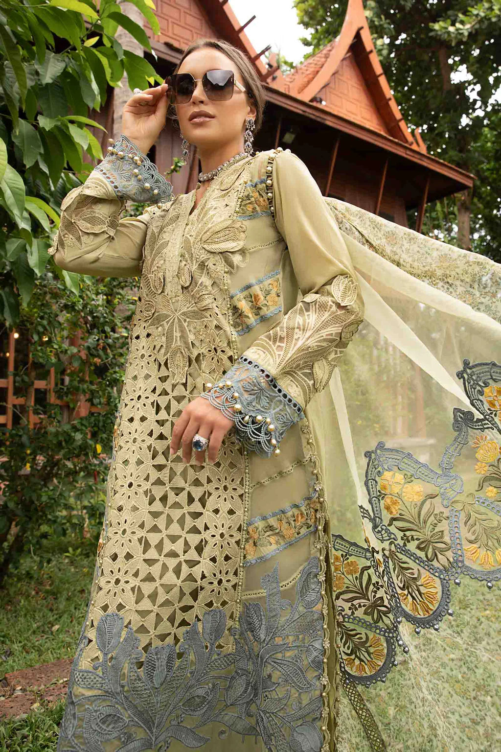 MARIA.B-3PC LAWN EMBROIDERED SHIRT WITH EMBROIDERED ORGANZA DAMAN CHIFFON PRINTED EMB DUPATTA AND EMB TROUSER-UR-3560
