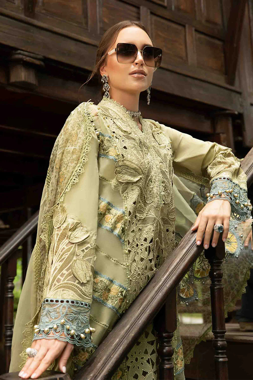 MARIA.B-3PC LAWN EMBROIDERED SHIRT WITH EMBROIDERED ORGANZA DAMAN CHIFFON PRINTED EMB DUPATTA AND EMB TROUSER-UR-3560