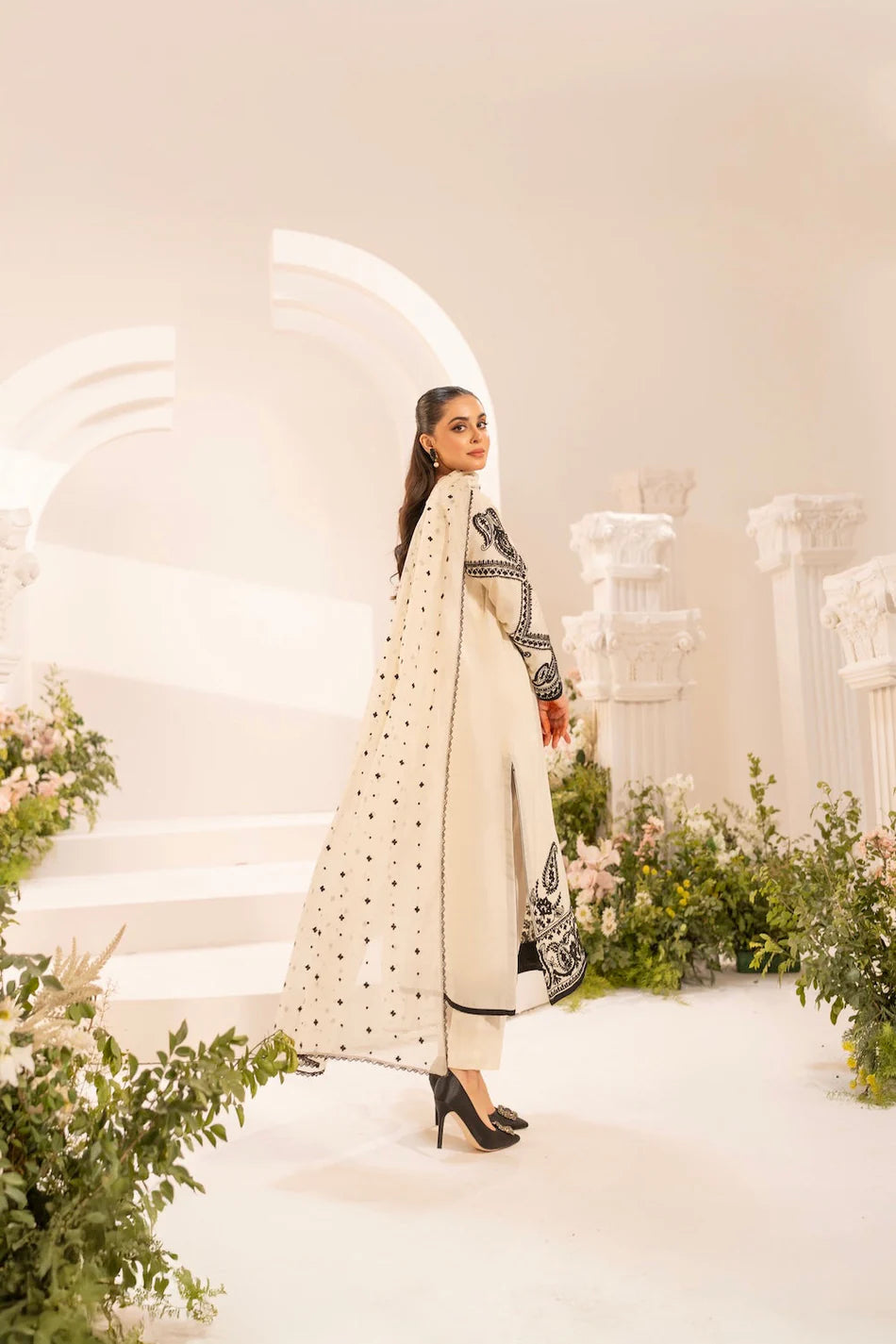 MIRANA-3PC LAWN EMBROIDERED SHIRT WITH KHADDI NET EMBROIDERED DUPATTA & TROUSER-UR-3563