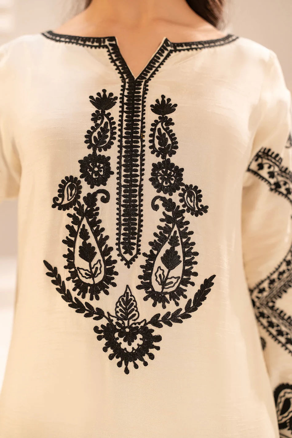 MIRANA-3PC LAWN EMBROIDERED SHIRT WITH KHADDI NET EMBROIDERED DUPATTA & TROUSER-UR-3563