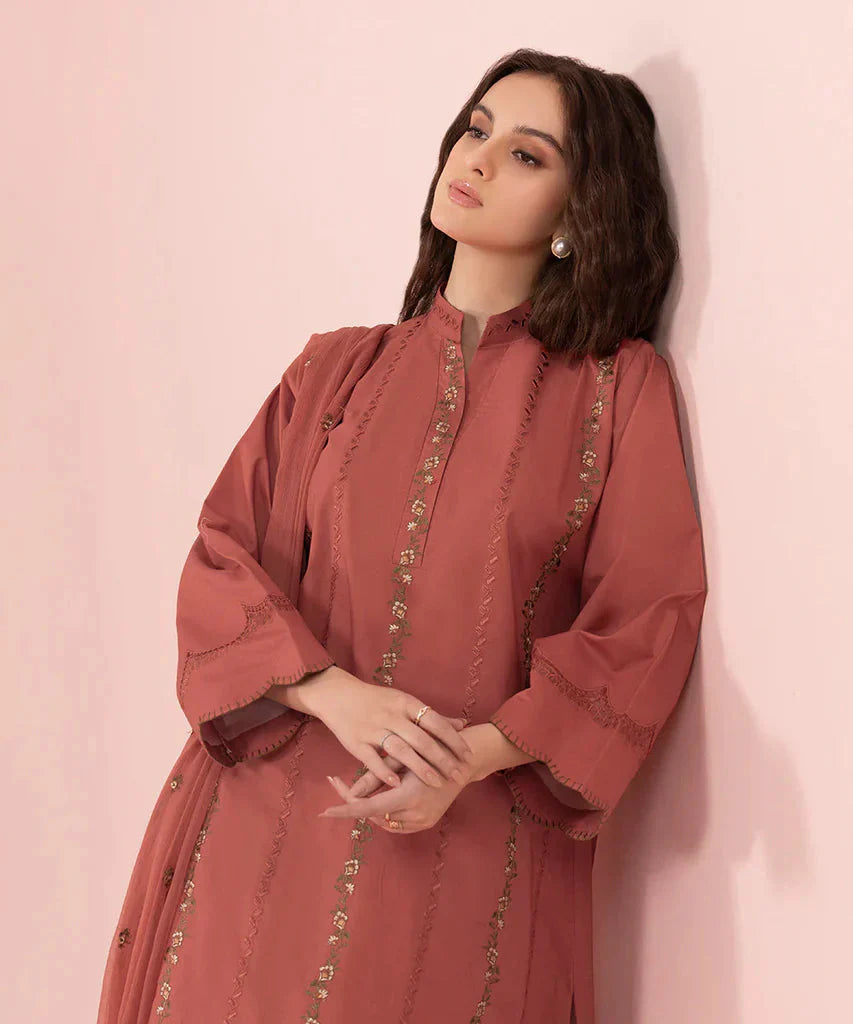 SAPPHIRE -3PC LAWN EMBROIDERED SHIRT WITH BAMBER CHIFFON EMBROIDERED DUPATTA-UR-2519