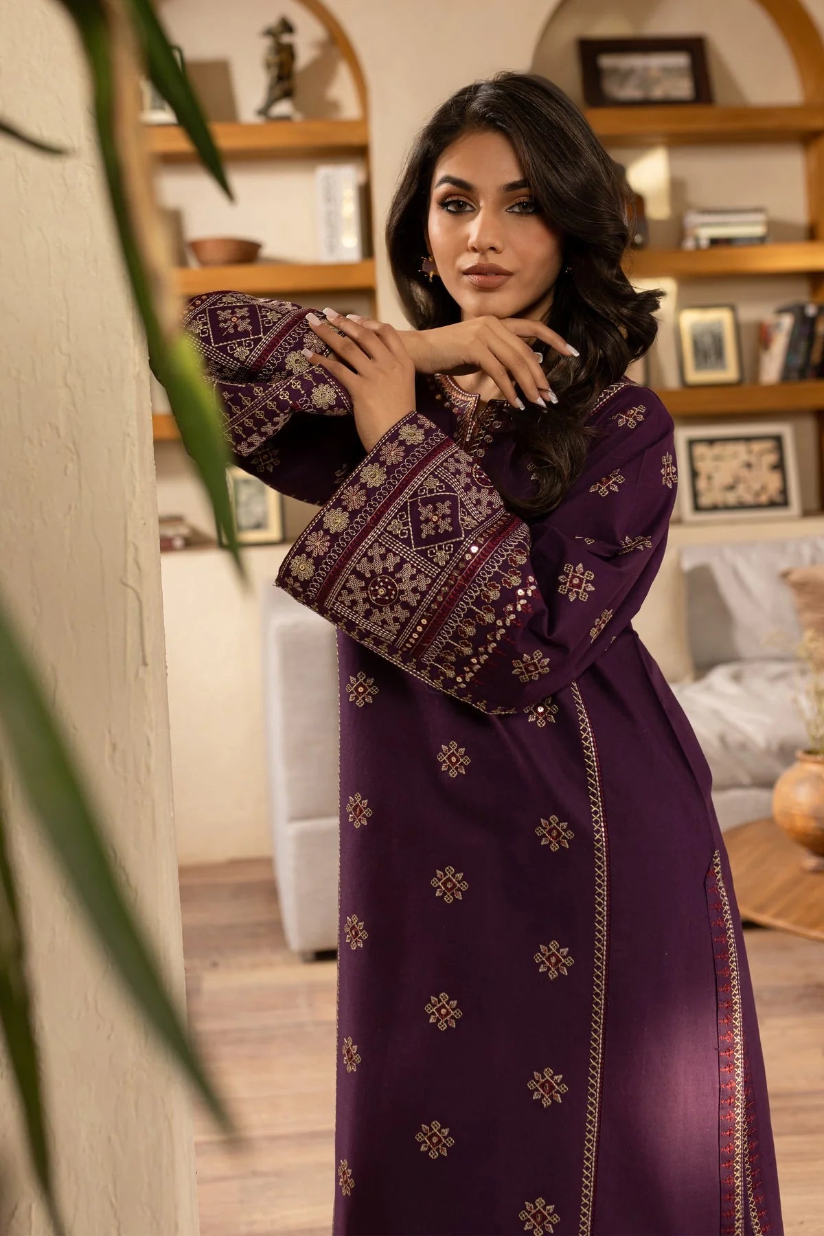 BATIK-2PC LAWN EMBROIDERED SHIRT WITH LAWN EMBROIDERED SLEEVES-UR-2599
