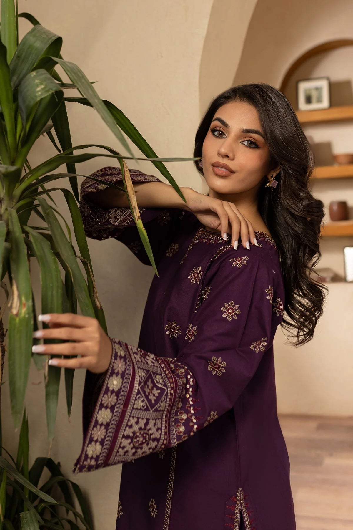 BATIK-2PC LAWN EMBROIDERED SHIRT WITH LAWN EMBROIDERED SLEEVES-UR-2599