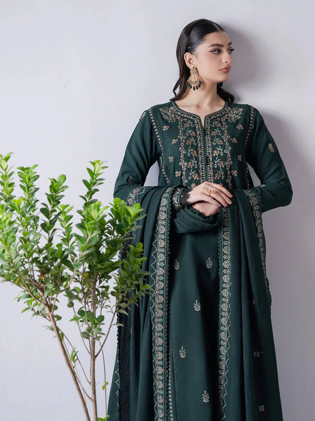 ASIM JOFA-3PC LAWN EMBROIDERED SHIRT WITH LAWN EMBROIDERED DUPATTA & TROUSER-UR-3582