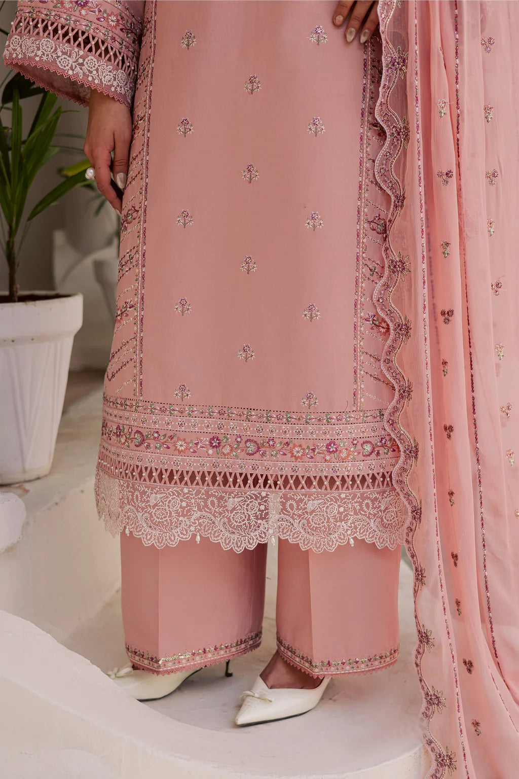 BATIK-3PC LAWN EMBROIDERED SHIRT WITH KHADDI NET EMBROIDERED DUPATTA AND EMB TROUSER-UR-3630