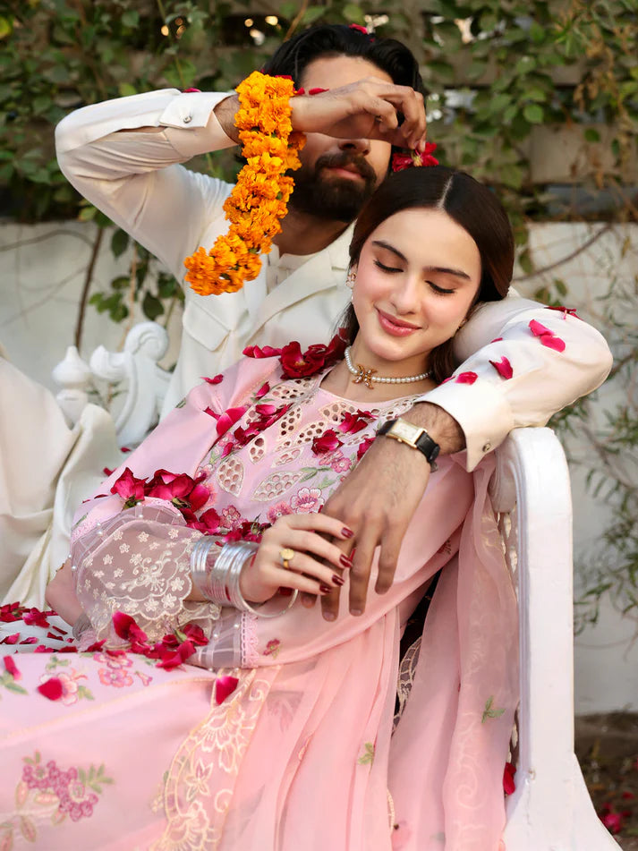 MAHNUR-3PC LAWN EMBROIDERED SHIRT WITH MONARK EMBROIDERED DUAPATTA AND TROUSER-UR-2873