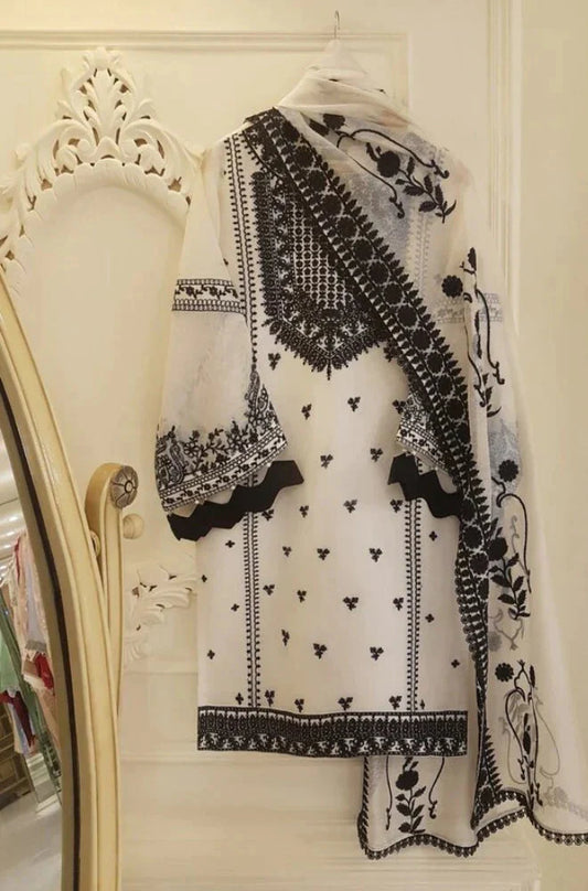 AGHA NOOR-3PC LAWN HEAVY EMBROIDERED SHIRT WITH EMBROIDERED BAMBER CHIFFON DUPATTA-UR-2514