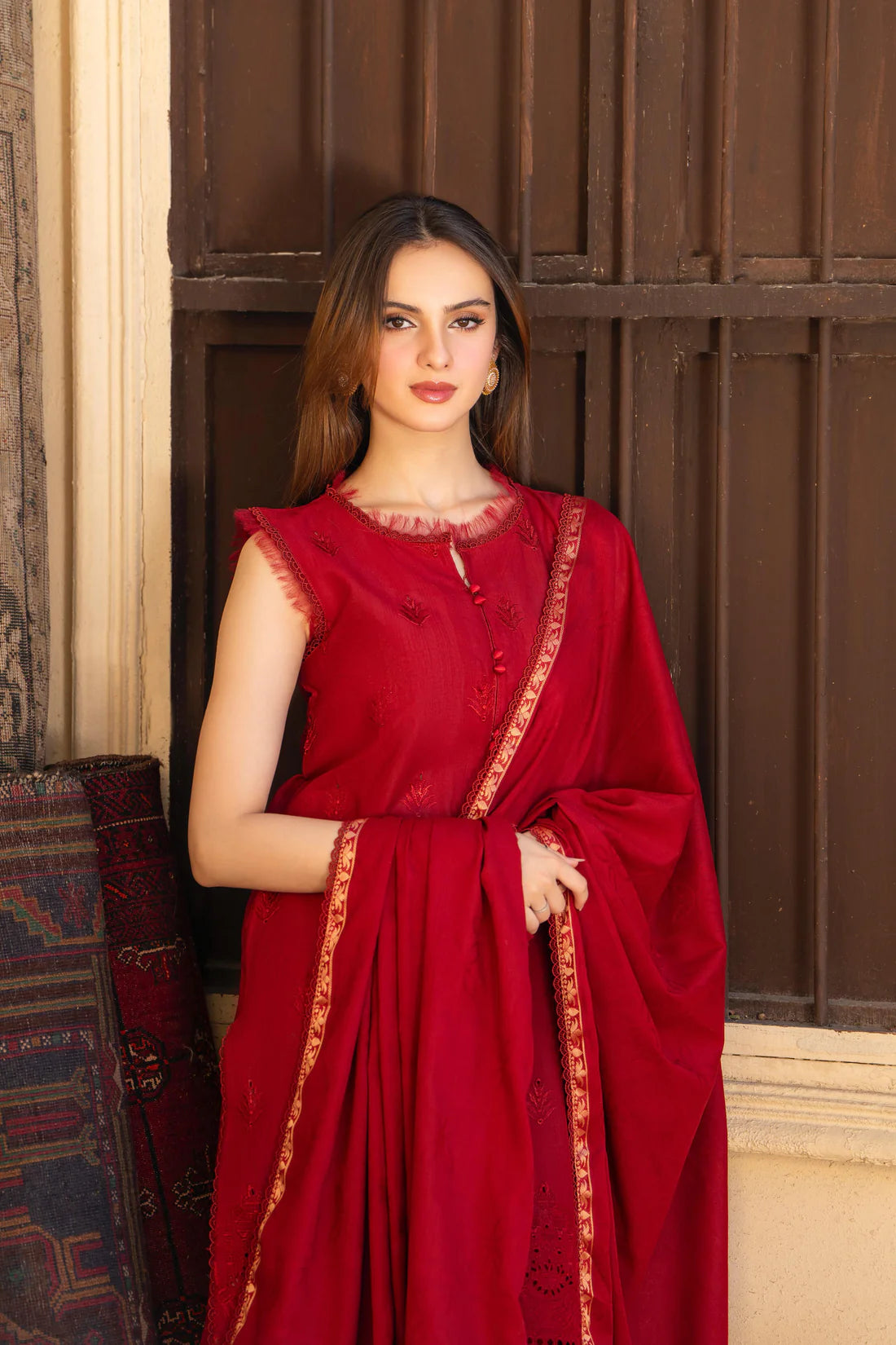 MIRAKHI-3PC LAWN CHIKENKARI EMBROIDERED SHIRT WITH LAWN JAQUARD PRINT DUPATTA-UR-2004