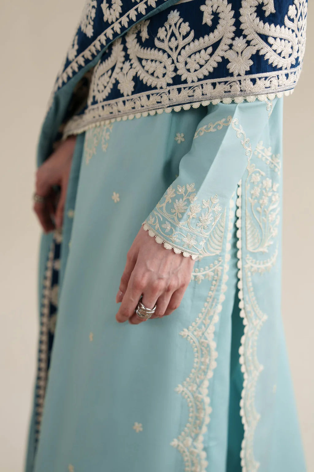 ZAIB-3PC LAWN EMBROIDERED SHIRT WITH CHIFFON EMB DUPATTA AND TROUSER-UR-4261