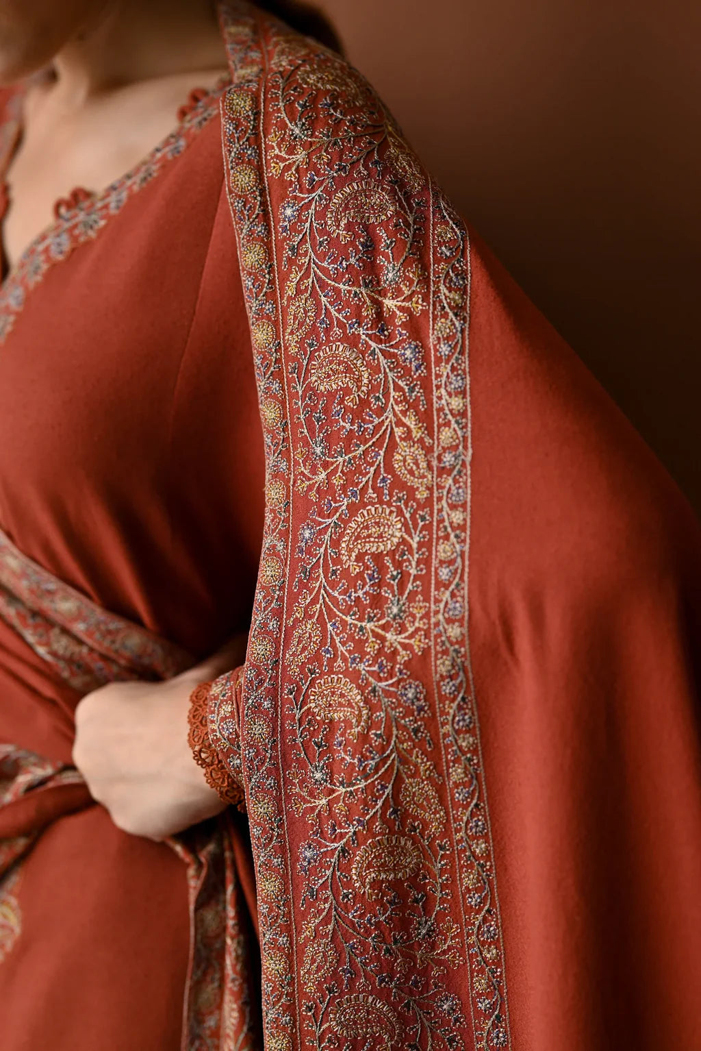 BATIK-3PC LAWN EMBROIDERED SHIRT WITH LAWN EMBROIDERED DUPATTA AND TROUSER-UR-3557