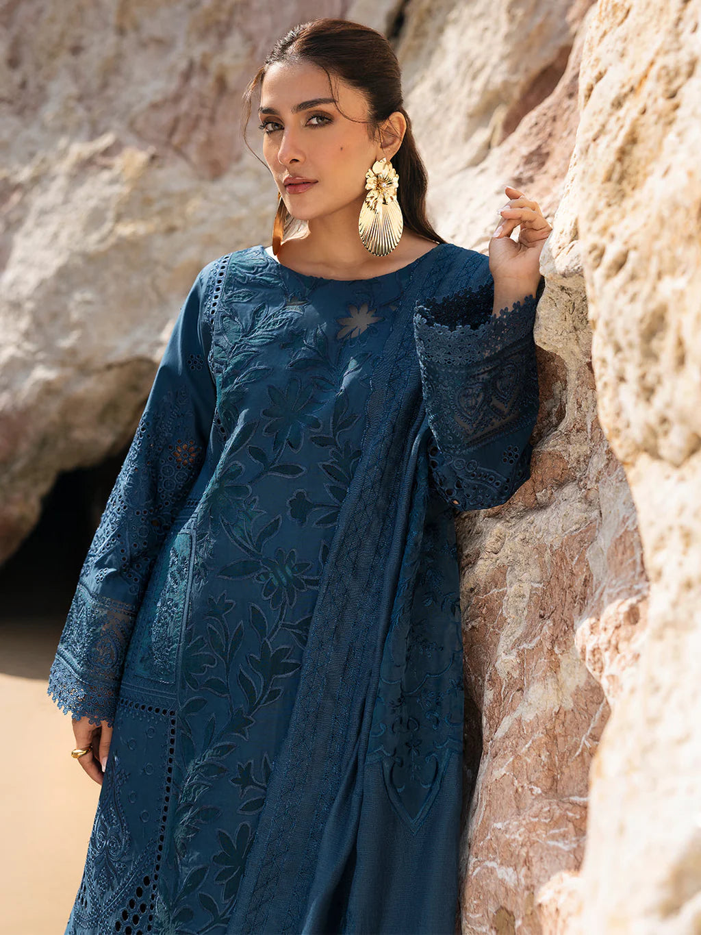 RANG RASIYA-3PC LAWN LASER WORK EMBROIDERED SHIRT WITH KHAADI NET EMBROIDERED DUPATTA AND TROUSER-UR-3612
