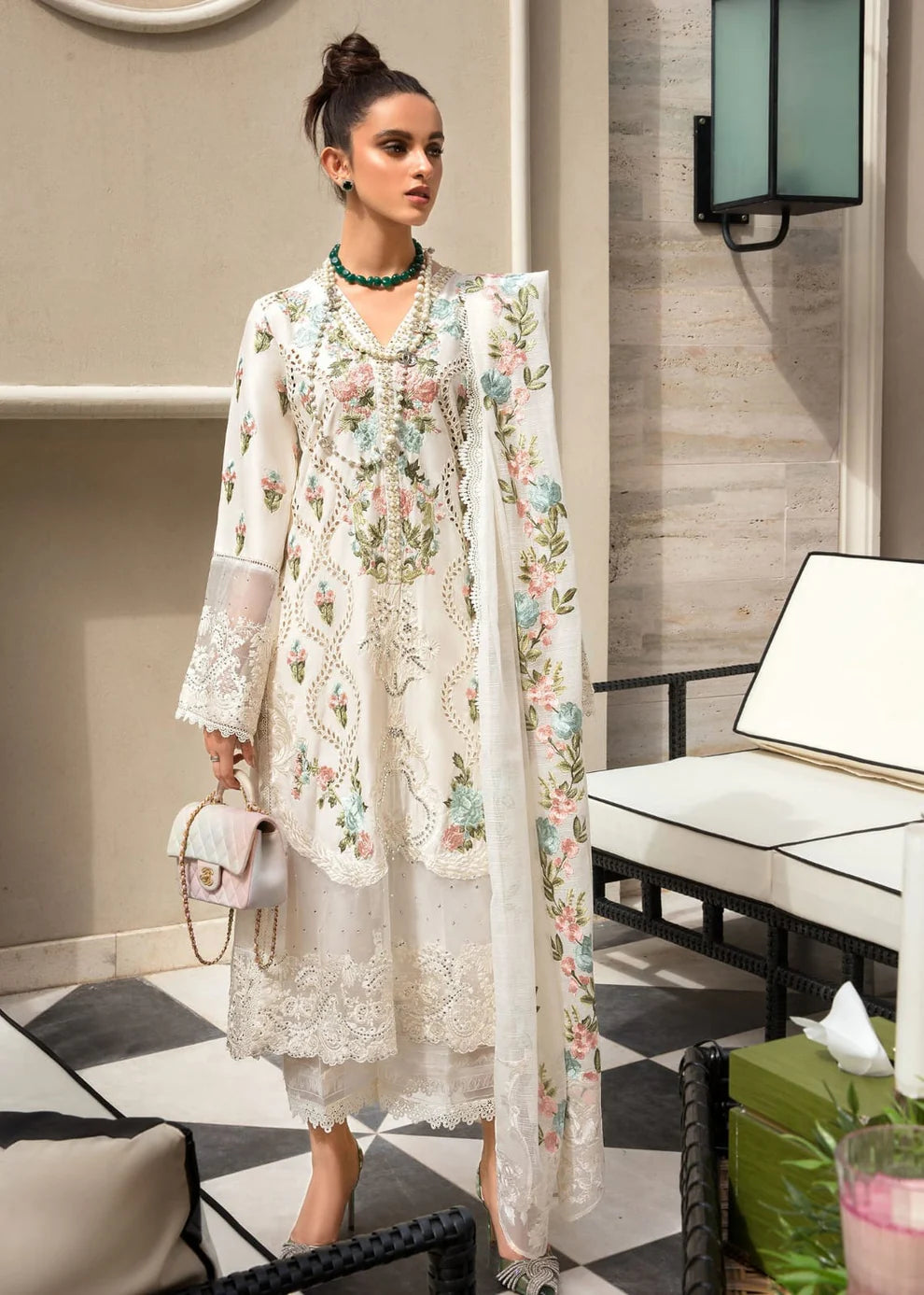 CRIMSON - 3PC LAWN EMBROIDERED WITH CHIFFON EMBROIDERED DUPATTA-UR-2581