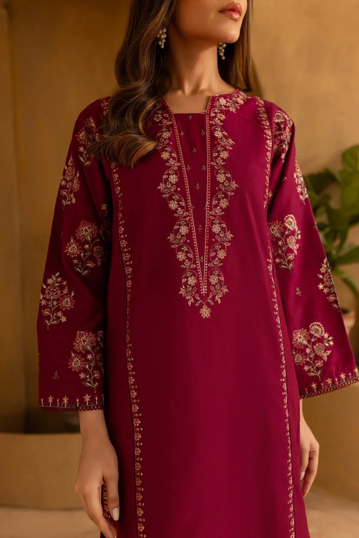 BATIK-2PC LAWN EMBROIDRED SHIRT WITH LAWN EMBROIDRED TROUSER-UR-2605